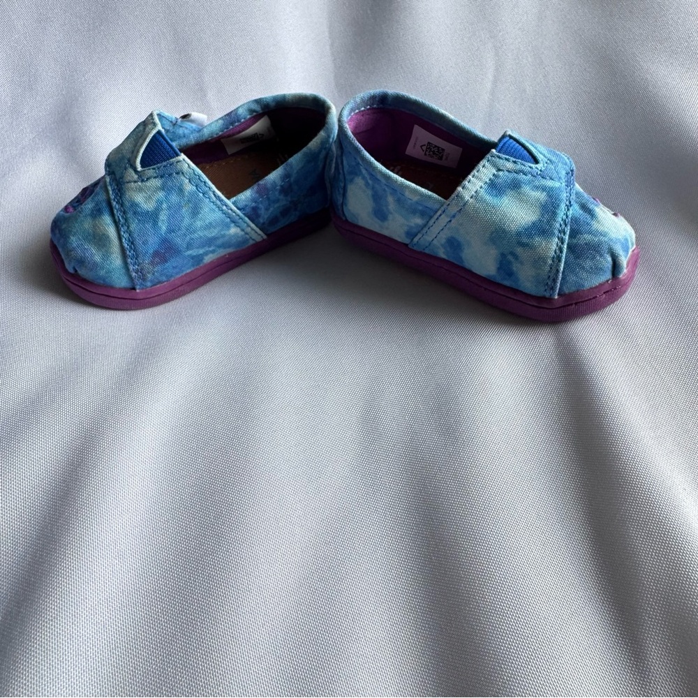 Toms Kids Slip On‎ Alpargata Flats Size T4 Tie Dye Blue Purple Oceana Turtle - Picture 9 of 11
